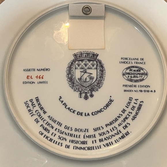 Louis Dali LA PLACE DE LA CONCORDE Collector Plate - Picture 2 of 5